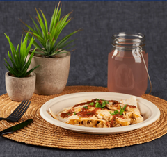 Karat Earth 9'' PFAS Free Compostable Bagasse Round Plates, Natural - 500 pcs