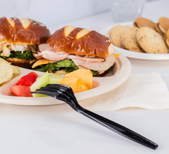 Karat Earth 10'' PFAS Free Compostable Bagasse Round Plates, Natural, 3 Compartments - 500 pcs