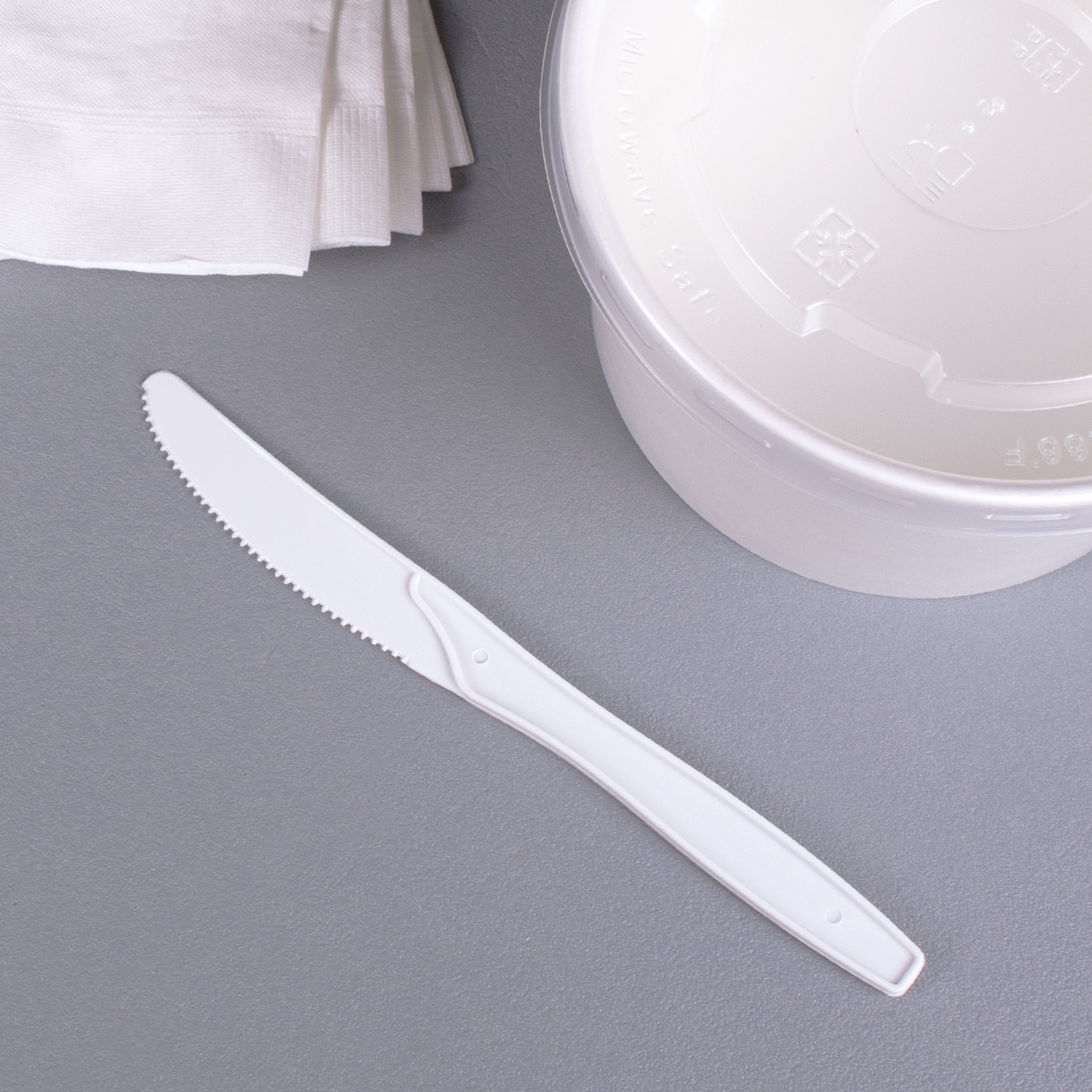 Wholesale PP Plastic Medium Heavy Weight Knives Bulk Box White - 1,000 ct