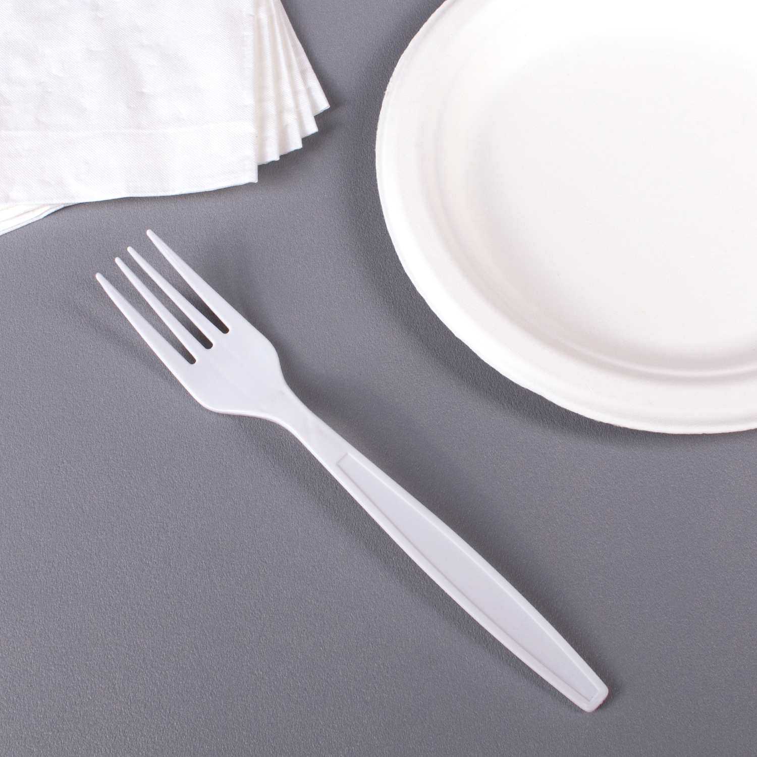 Wholesale PP Plastic Extra Heavy Weight Forks White - 1,000 ct