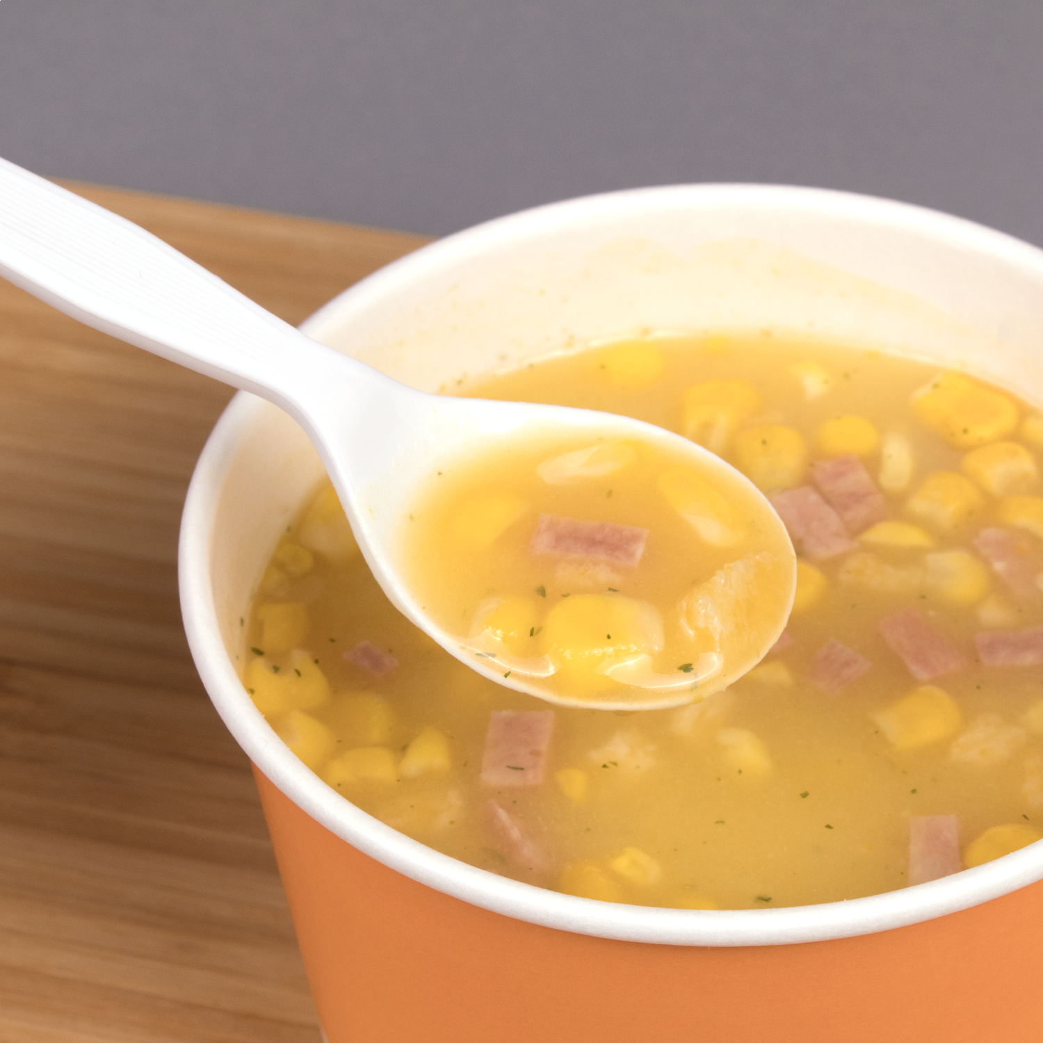 Wholesale PS Plastic Medium-Heavy Weight Soup Spoons Bulk Box White - 1,000 ct